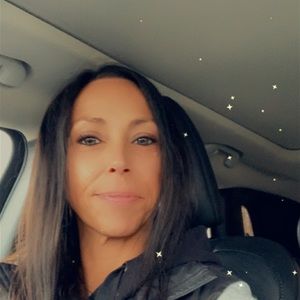 Meet your Posher, Denise